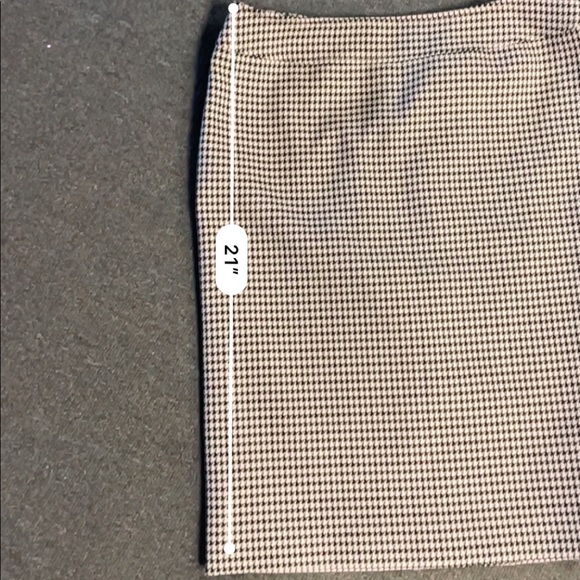 Houndstooth skirt - Picture 3 of 5